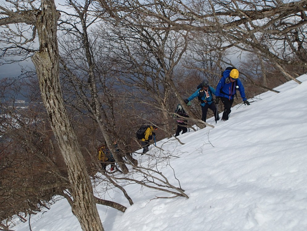 会山行報告　大山正面山行