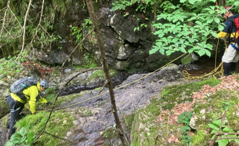 会山行報告①　山乗渓谷沢登り